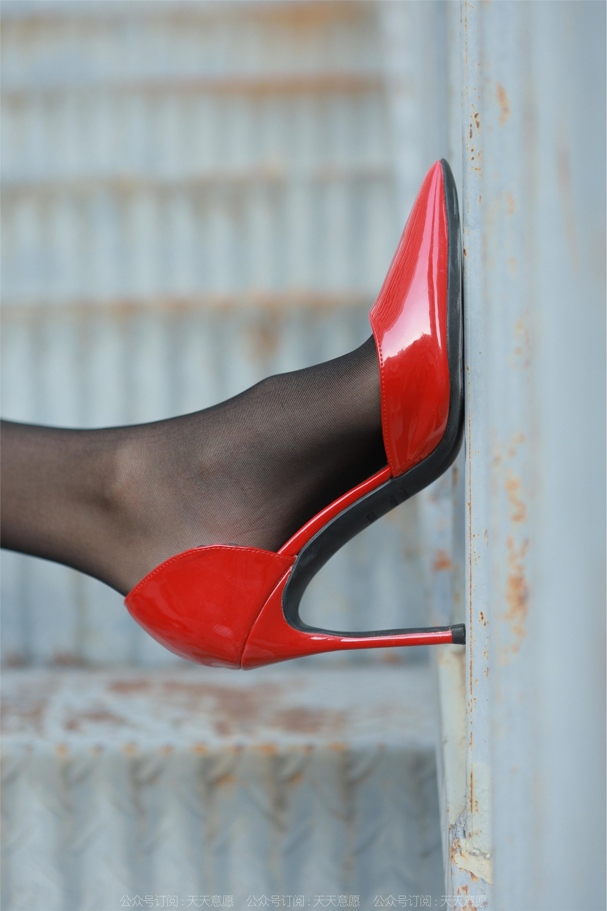 IESS异思趣向  2022.11.16 丝享家 1270 团团《长腿红高跟》